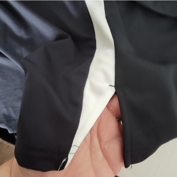 Nike Short Sleeves LaCrosse men size L black white  shirt top dri fit - Picture 8 of 8